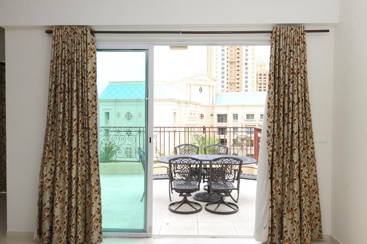 Oyo 6954 The Lawns Oragadam Hotel Luaran gambar