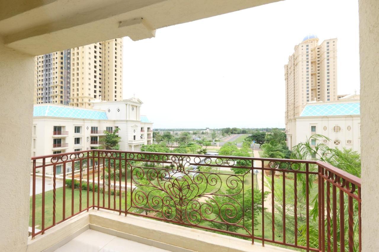 Oyo 6954 The Lawns Oragadam Hotel Luaran gambar